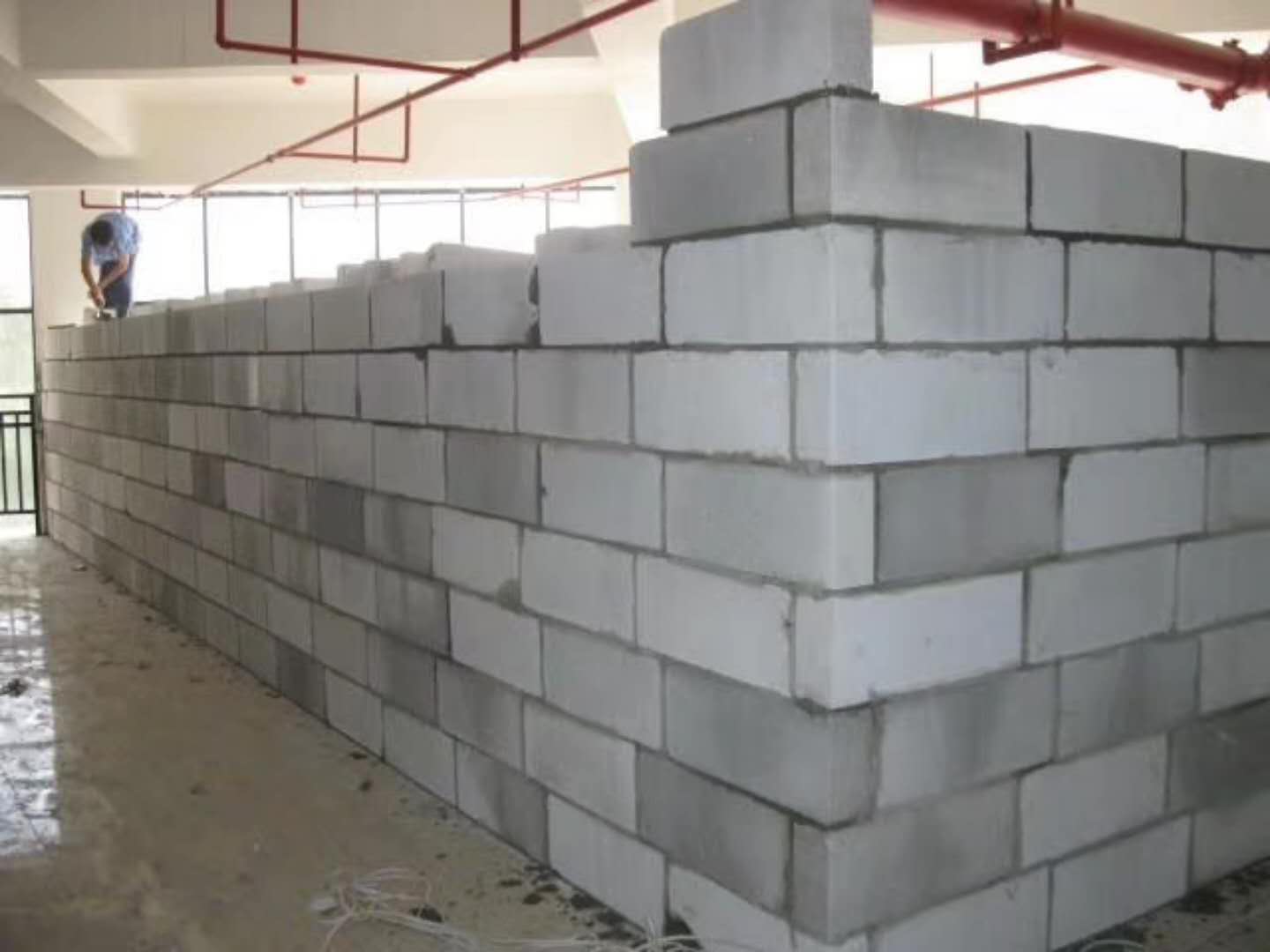 南靖蒸压加气混凝土砌块承重墙静力和抗震性能的研究